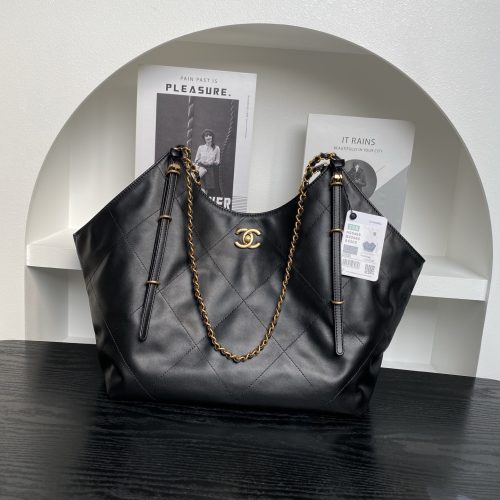 Chanel Maxi Hobo bag