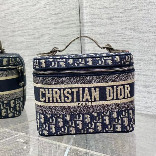 Dior͎.͎  oblique
